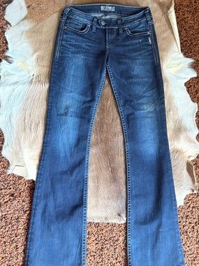 Silver Jeans Tuesday Low Rise Slim Bootcut Size 28Wx35L Tall